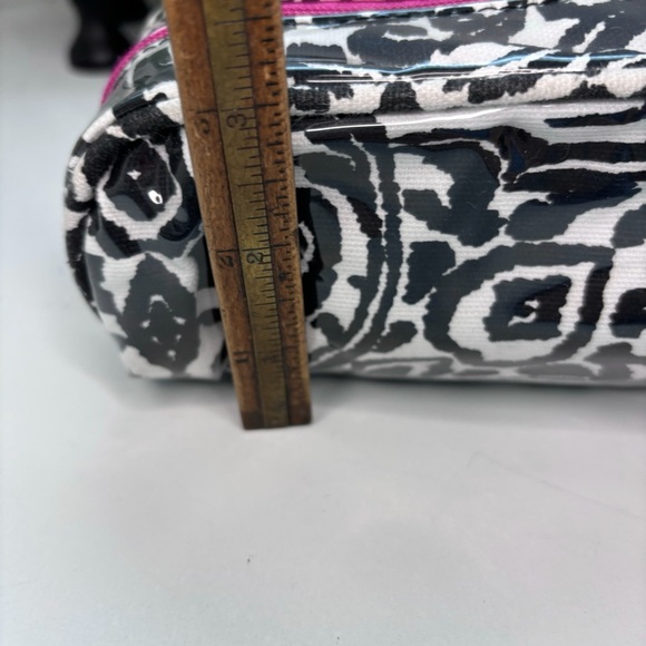 Buckhead Bettie’s Black white pencil pouch NWT - Picture 9 of 9